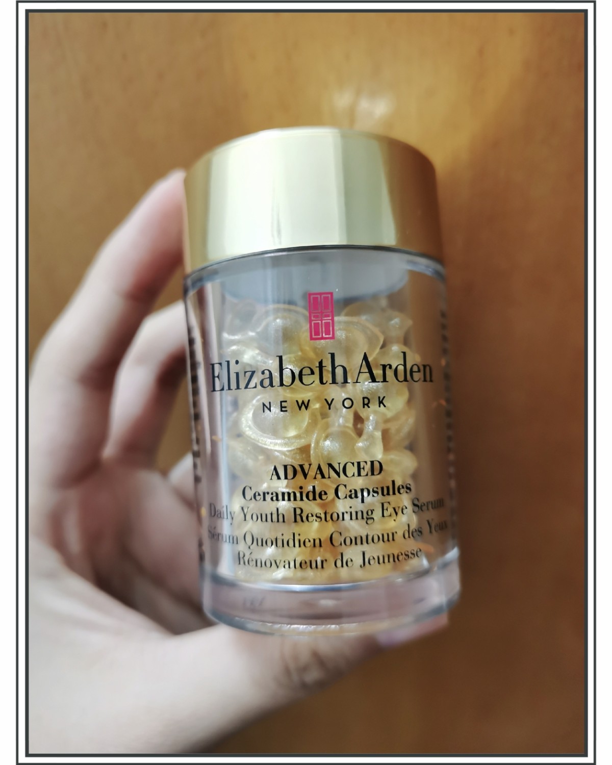 雅顿的金胶粉胶银胶很多人写过了，但这次我要给眼胶打call☺