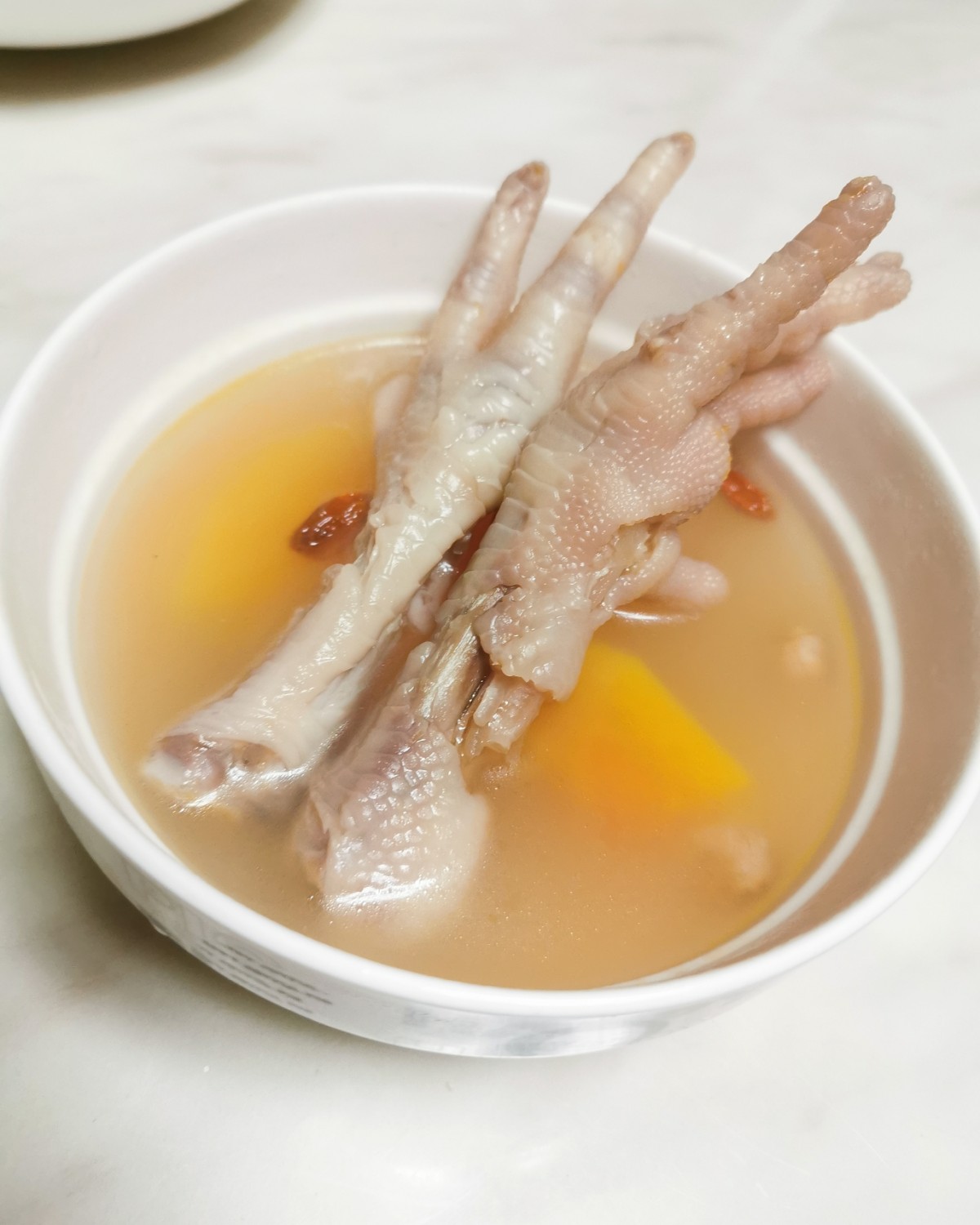 昨晚纠结了一晚上要不要下雅顿，纠结到了凌晨四点😂😂所以今