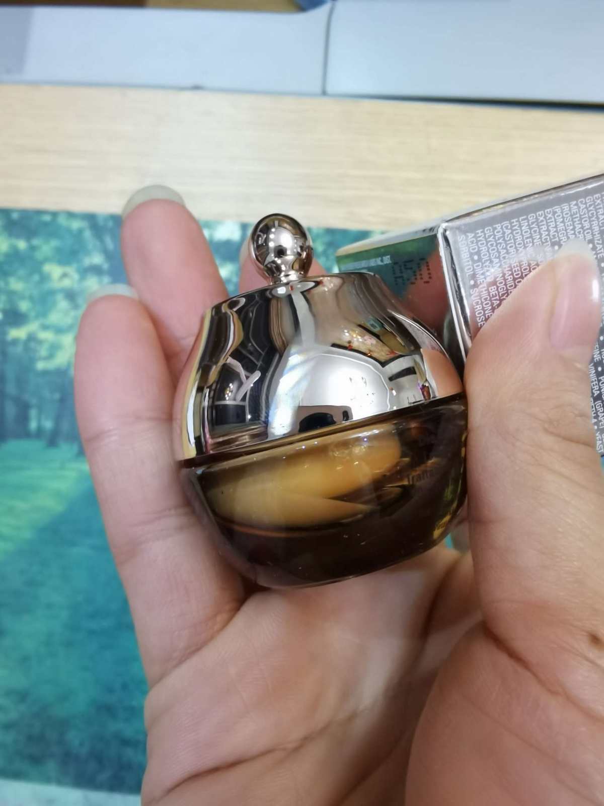 官网各种宣传就是，鎏金系列是全能型，各种肤质都能用，所以我一