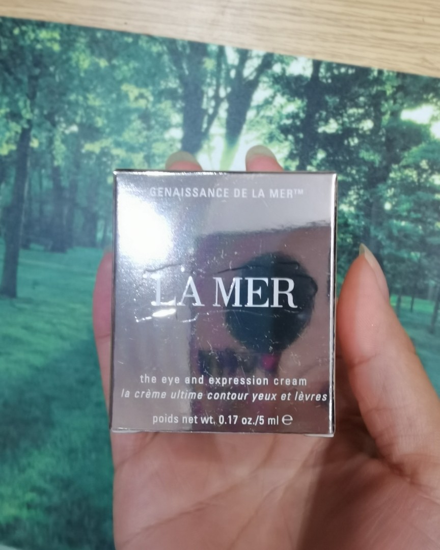 官网各种宣传就是，鎏金系列是全能型，各种肤质都能用，所以我一