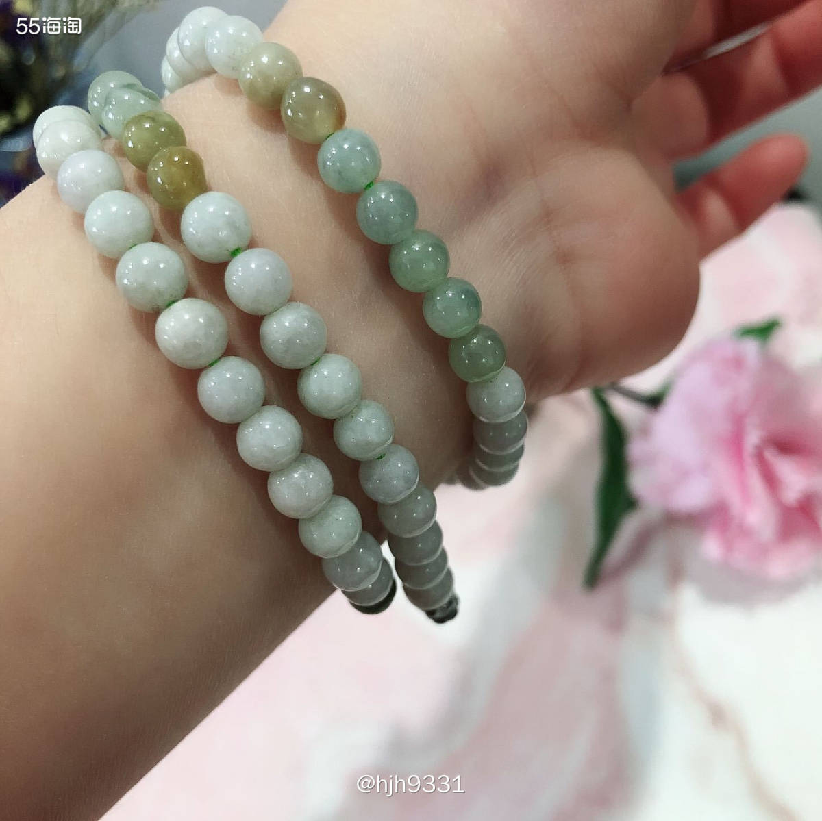 ✨以前我一直觉得珍珠项链和玉珠项链戴上会显老气，怕年轻压不住