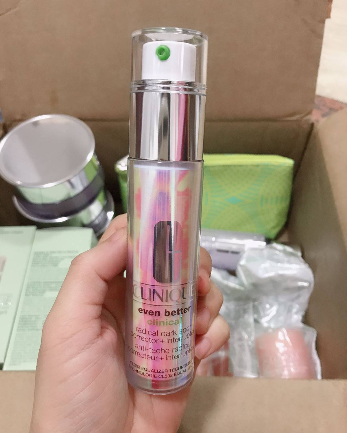 收📦前那一秒内心依旧压抑不住的鸡冻和快乐啊……让我飞一会，