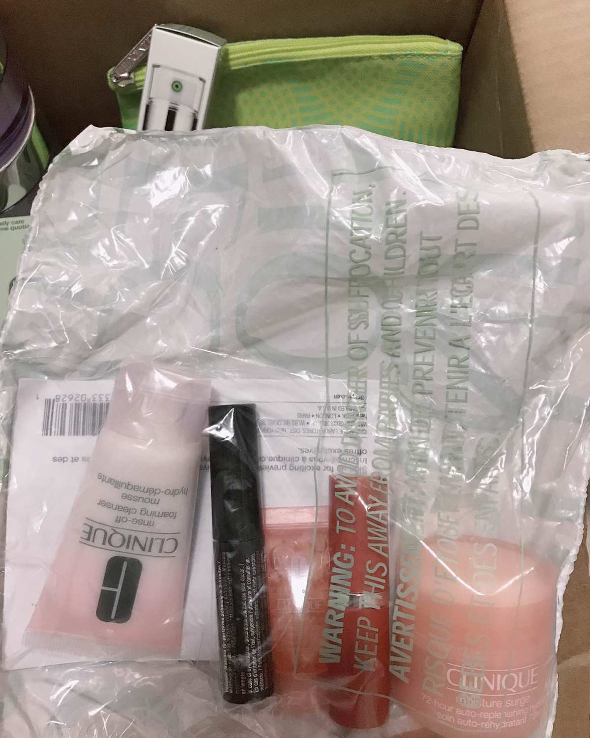 收📦前那一秒内心依旧压抑不住的鸡冻和快乐啊……让我飞一会，