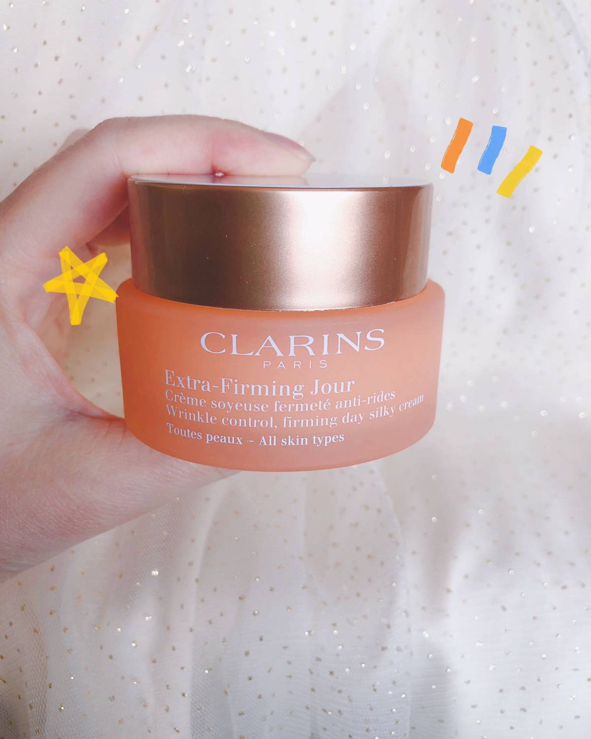 最近是中了娇韵诗的，觉得她家的产品真的太适合我这种大干皮了。