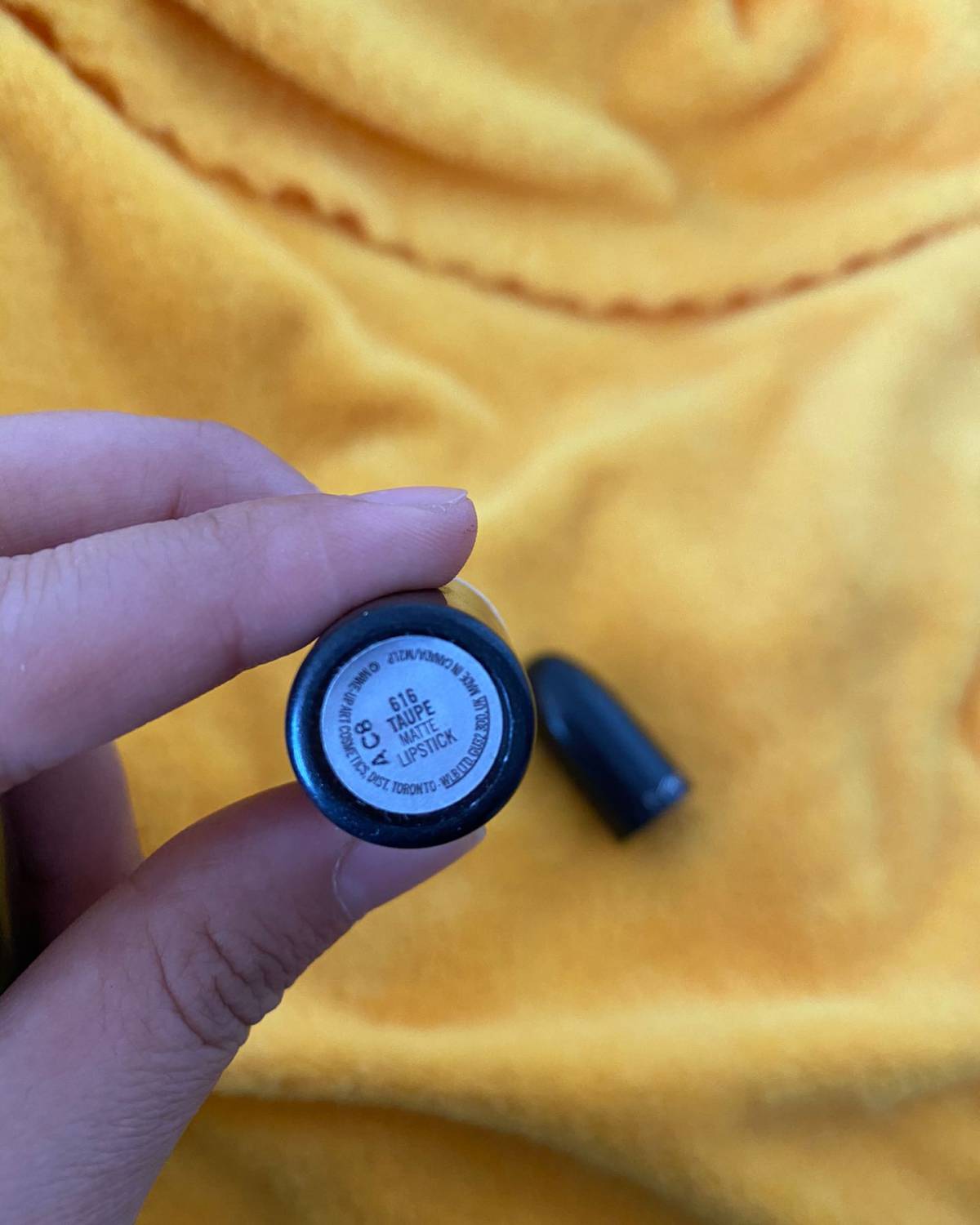 ✏️mac作为专业而又比较平价的彩妆品牌之一，他们家的口红颜