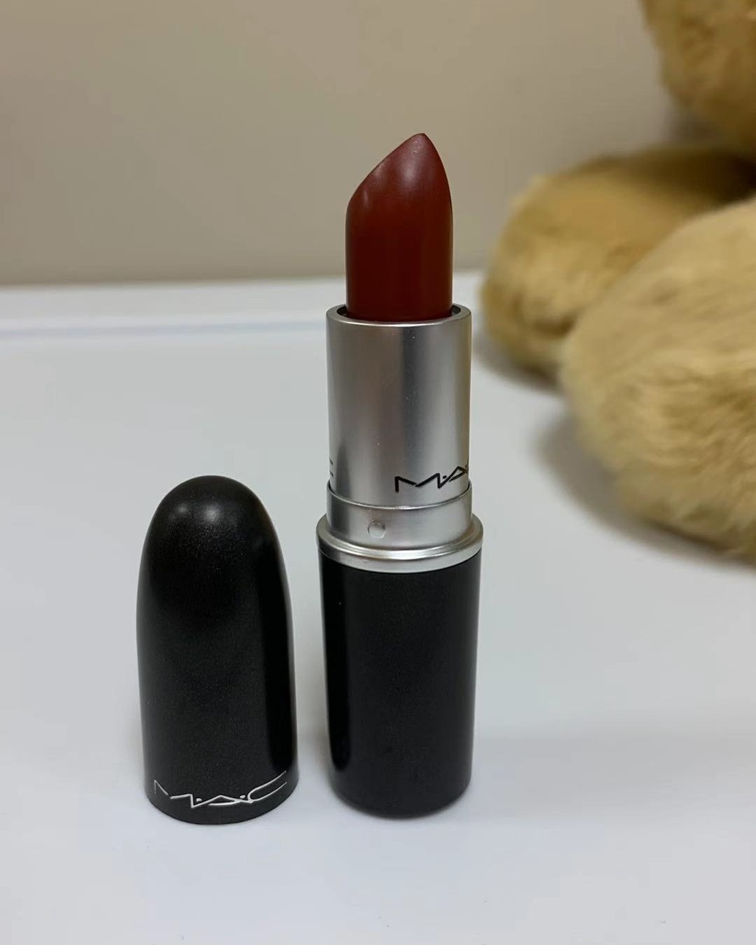 mac108色号牛血红色秋冬必备薄涂好显白