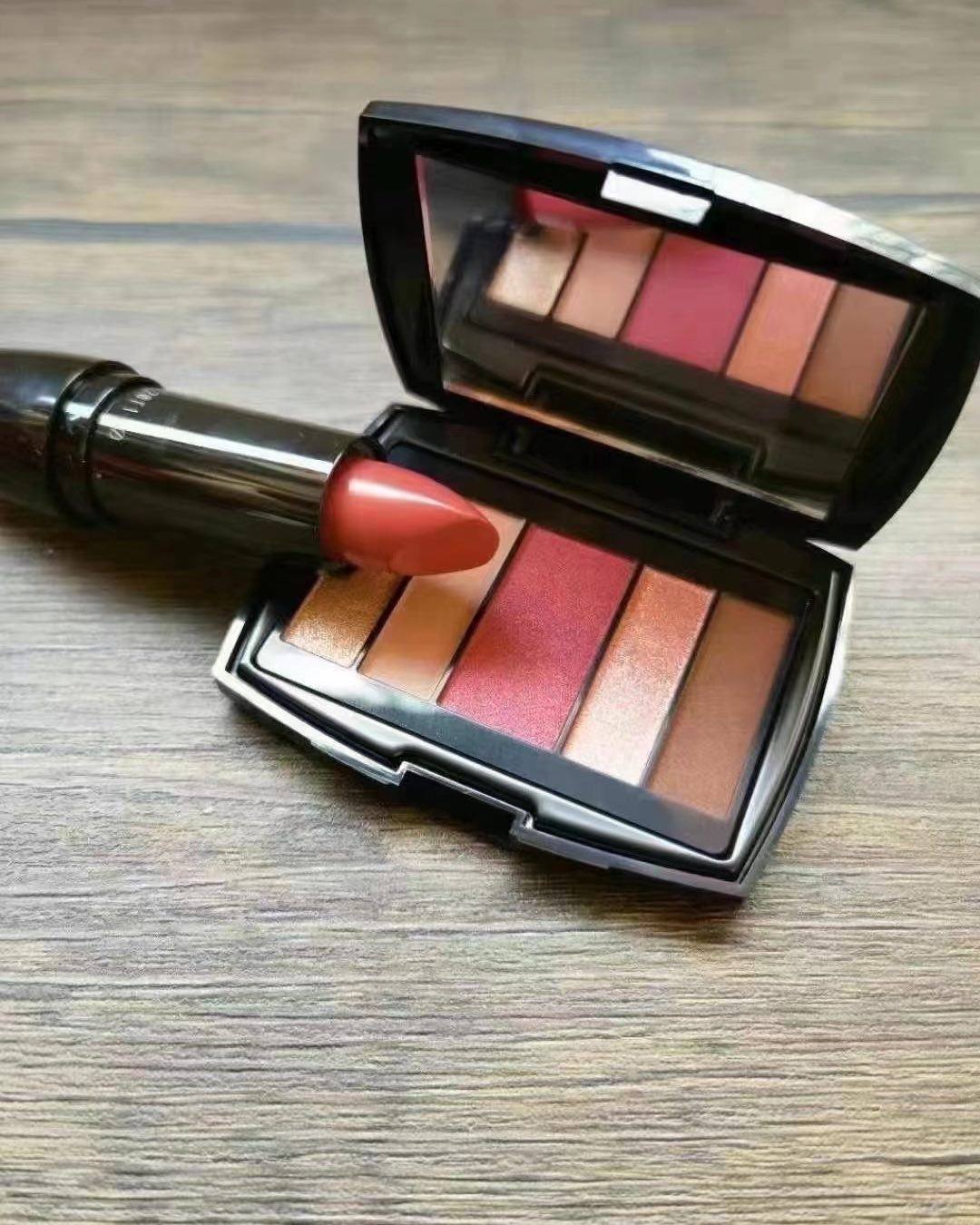 兰蔻口红340色号➕兰蔻五色眼影盘 特价一组💰68元包邮 