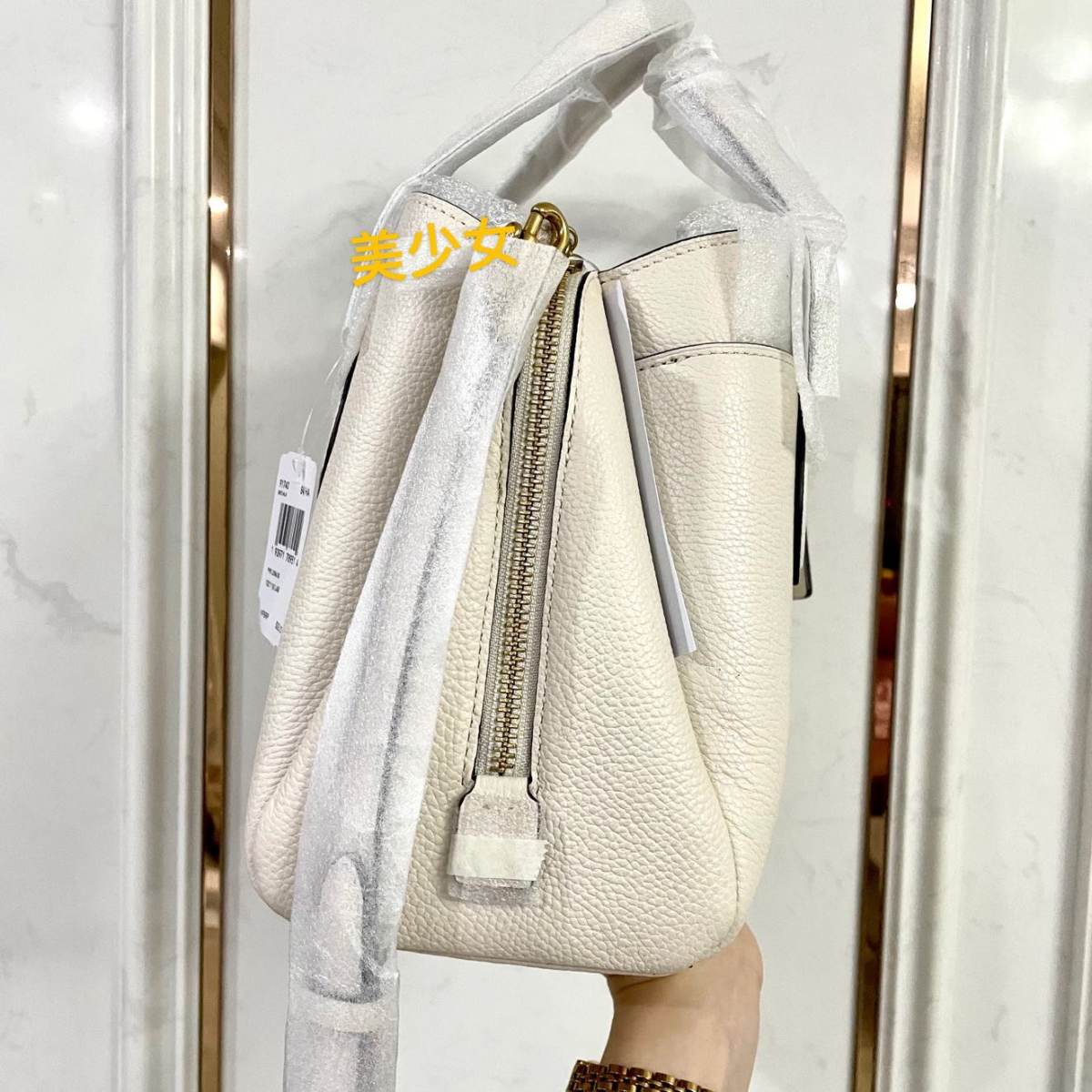 Coach lora30白色 啊啊啊好看惨了！！ 专柜款下架