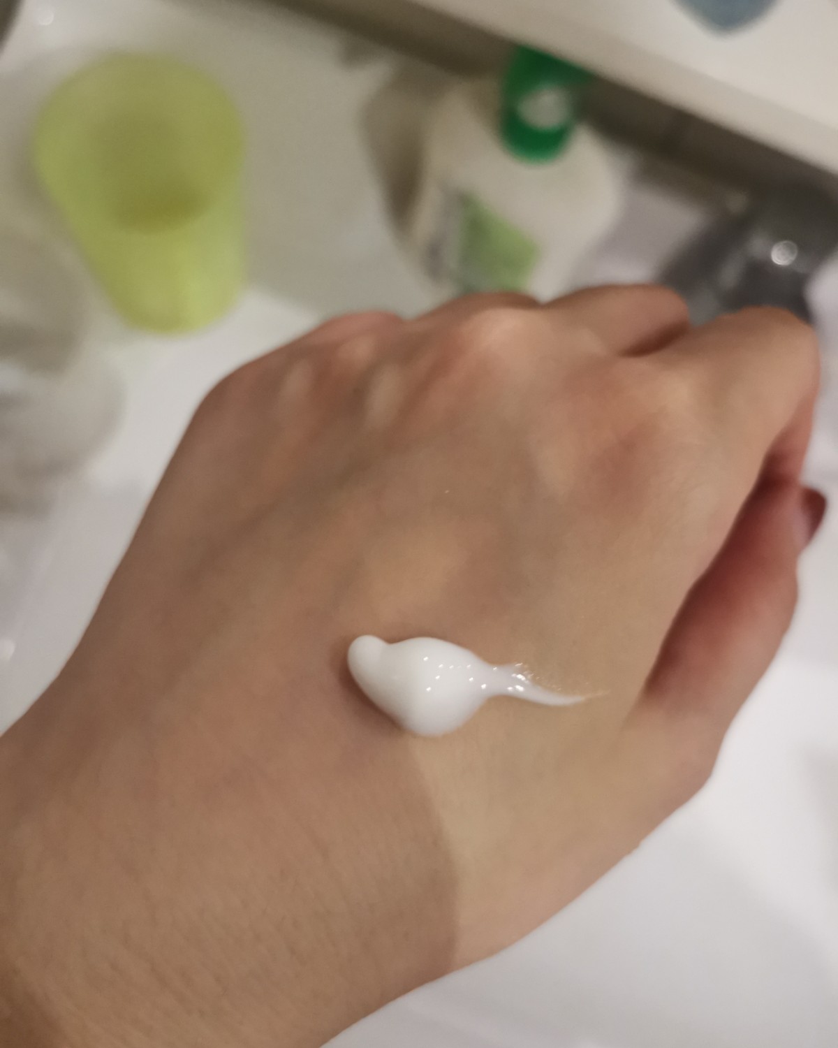 这次的是奥尔滨渗透乳和健康水这对cp 这对cp使用方法是先乳