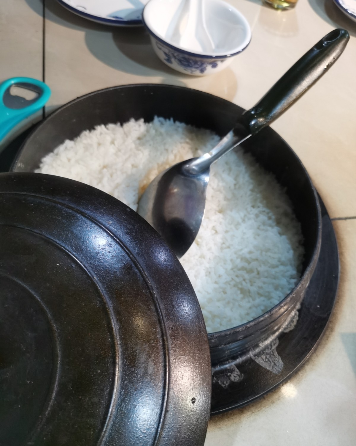 今天出来吃饭了，回家再做点运动吧  惦记了好些天的烧烤没吃上