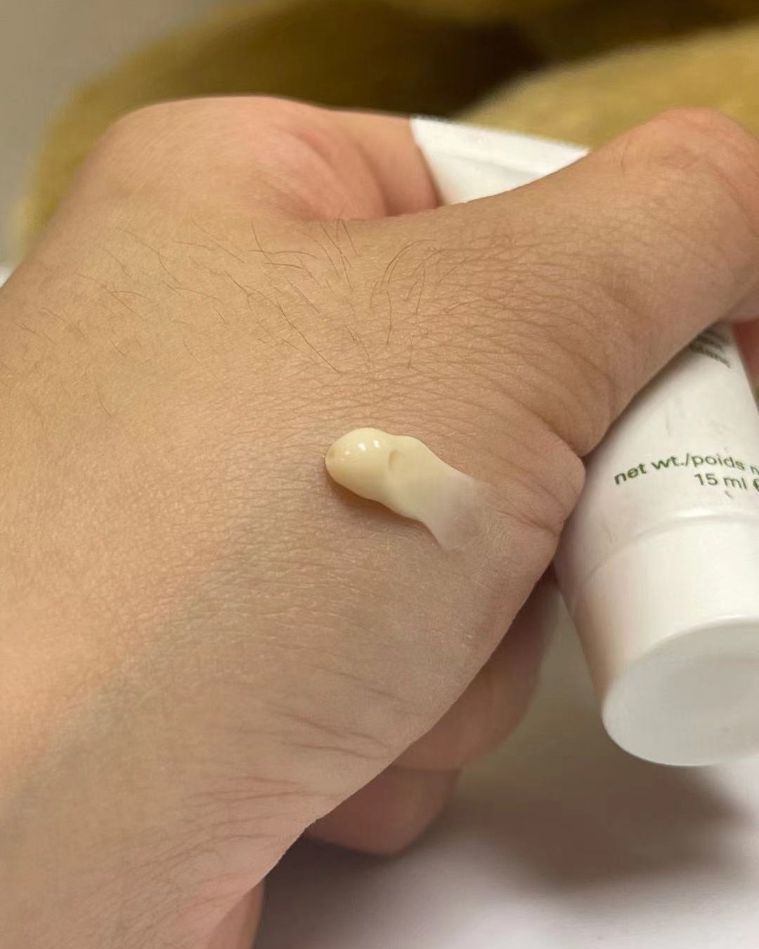 今天来说说这款悦木之源小样吧😂  简单的说一下吧，它的成分