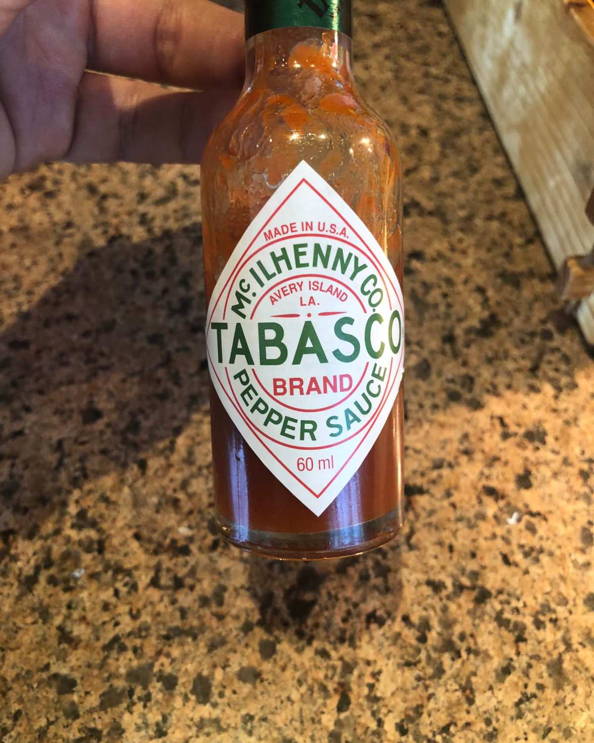 rt 一个单面蛋一个生煎包，两块玉米，两小片培根，一个水煮蛋