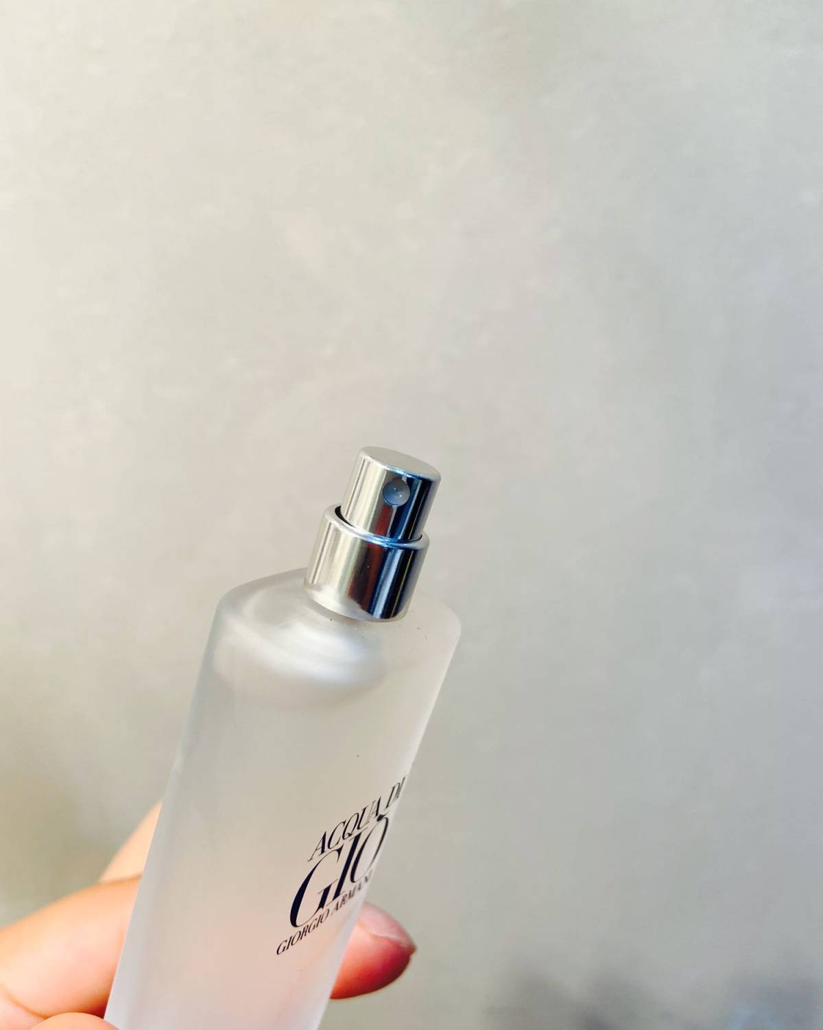 armani激情男士淡香水的一个套装 这个是一个礼盒，省掉了