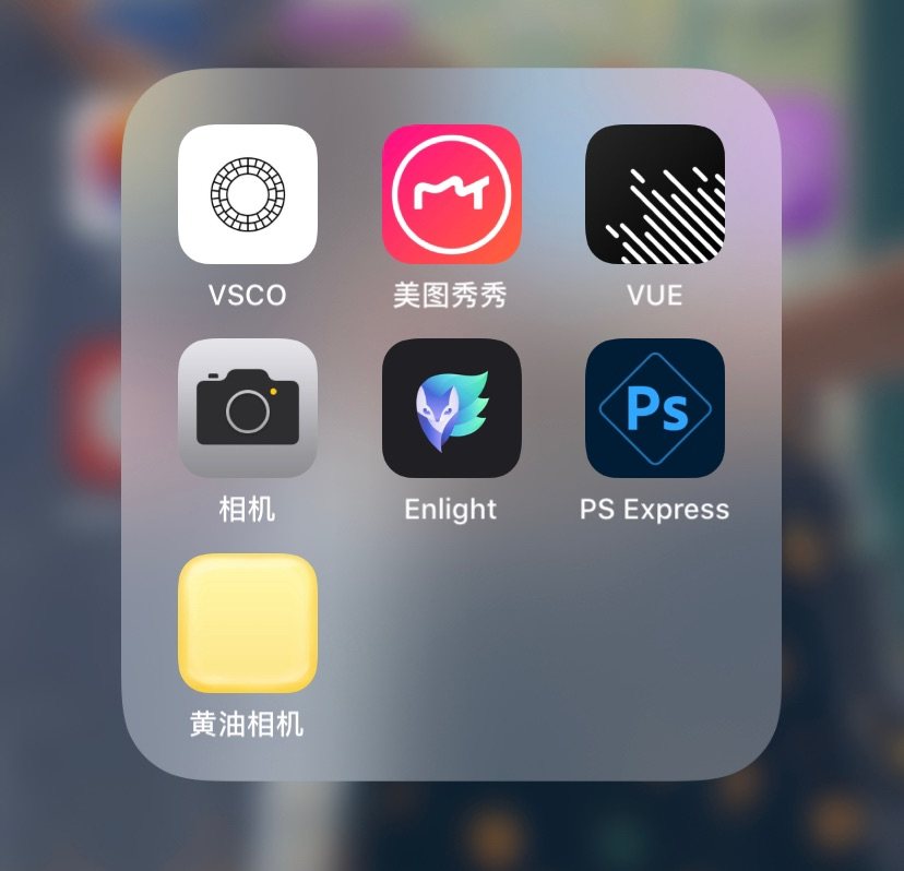 大学学的是设计类专业，工作也与这一块相关联，微信公众号的撰写