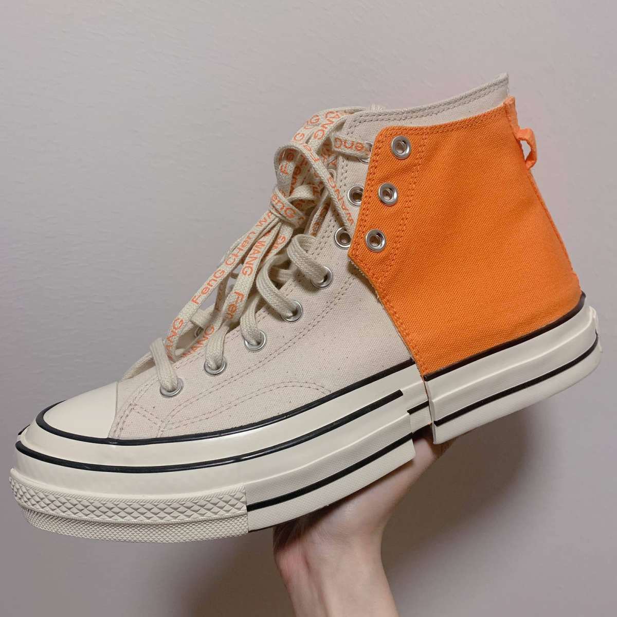 Converse✖️王逢陈联名 这双黑色橘色都好看，但是打折