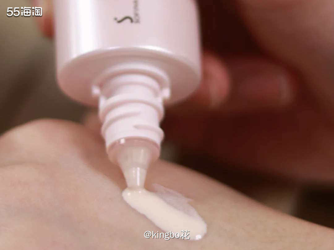 🔴很火的苏菲娜隔离，我是冬天当用的，夏天用来控油。本人混油