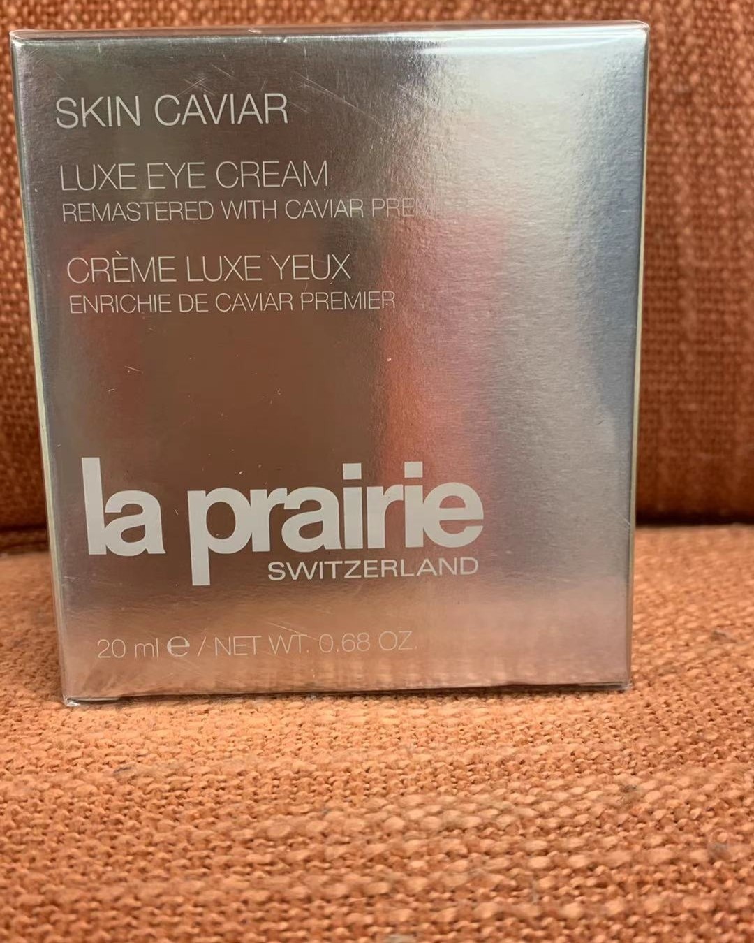 La Prairie莱珀妮LP蓝精华琼贵眼霜“用十瓶没用的眼