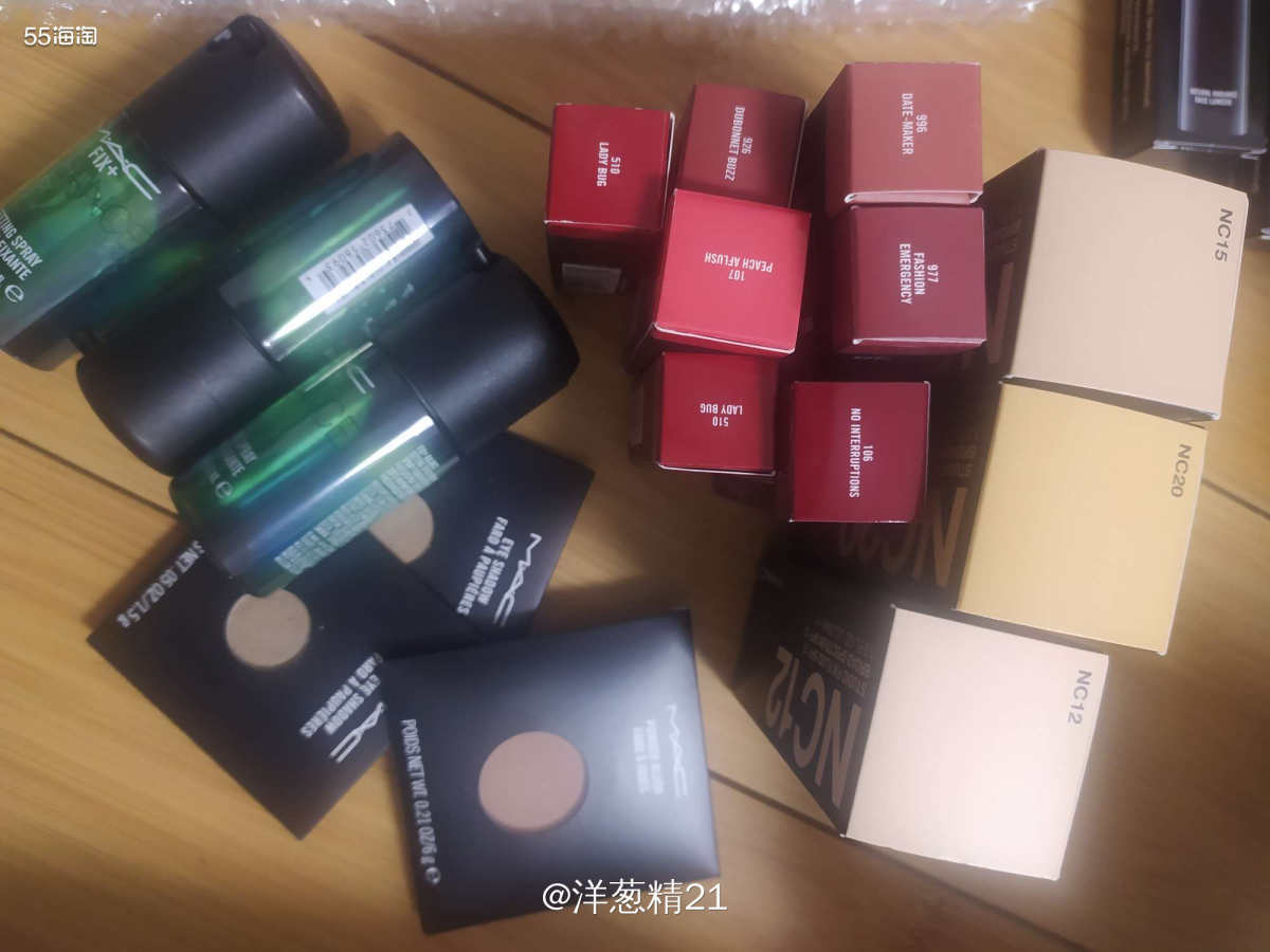 每到各种节假日，很多人都喜欢送口红💄  接下来的母亲节和5