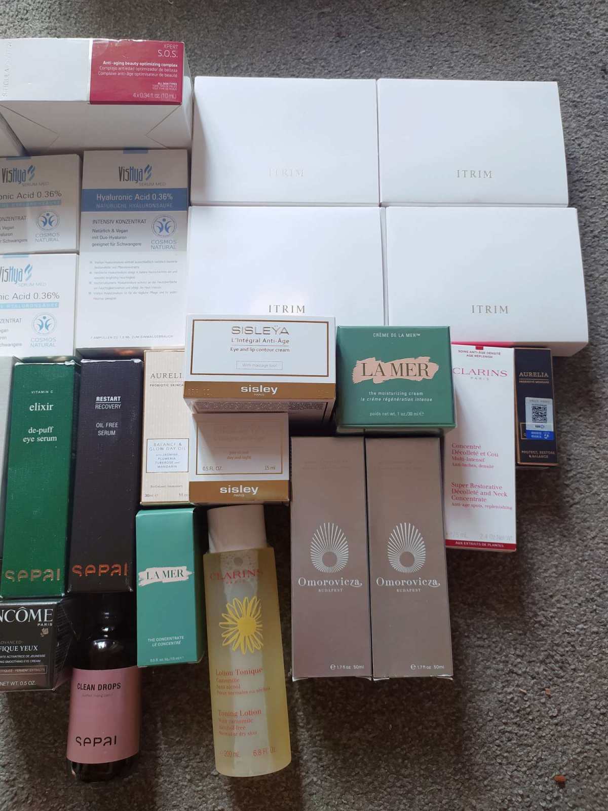 虽然比起很多姐妹我的囤货不算多，但是一发出来还是有一些，我的