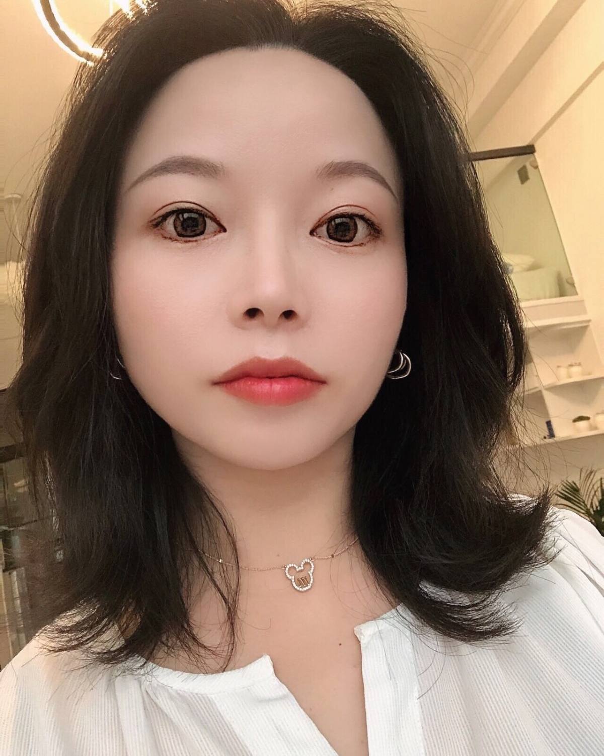 趁着五一长假使用美瞳的频率大，做个美瞳的试用测评。我试用的是
