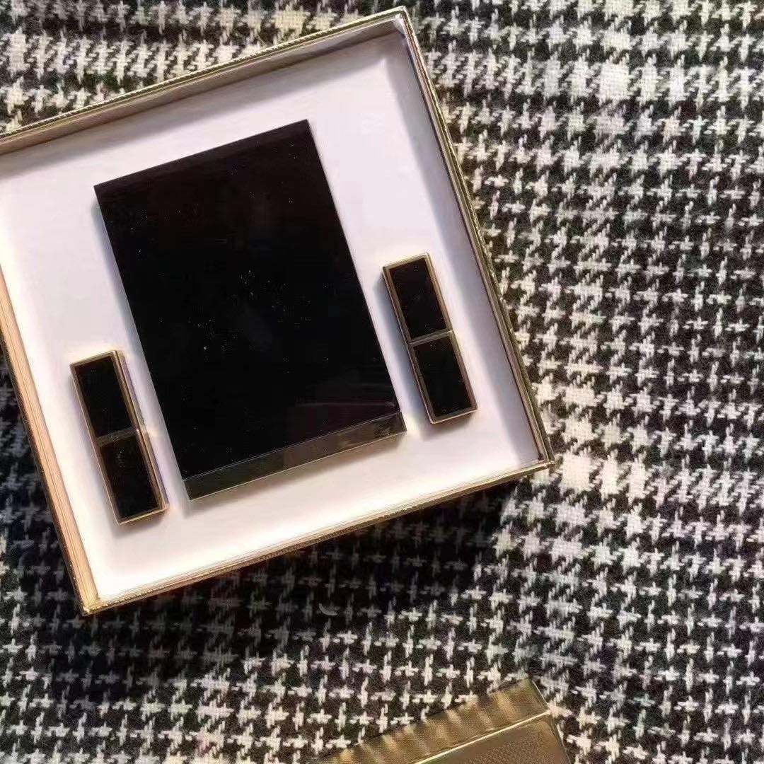 520🎁** 现货，超值套装～ TomFord 眼影套盒，