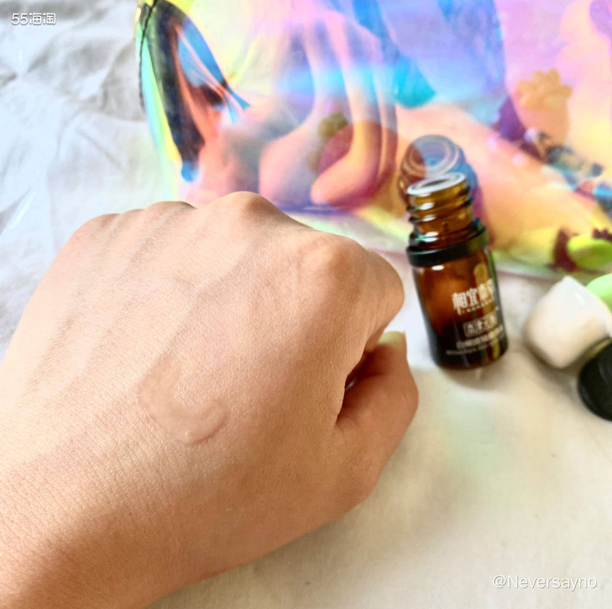 🌟我的皮肤就是属于夏天就容易冒痘的，去年入手的这款精华小样