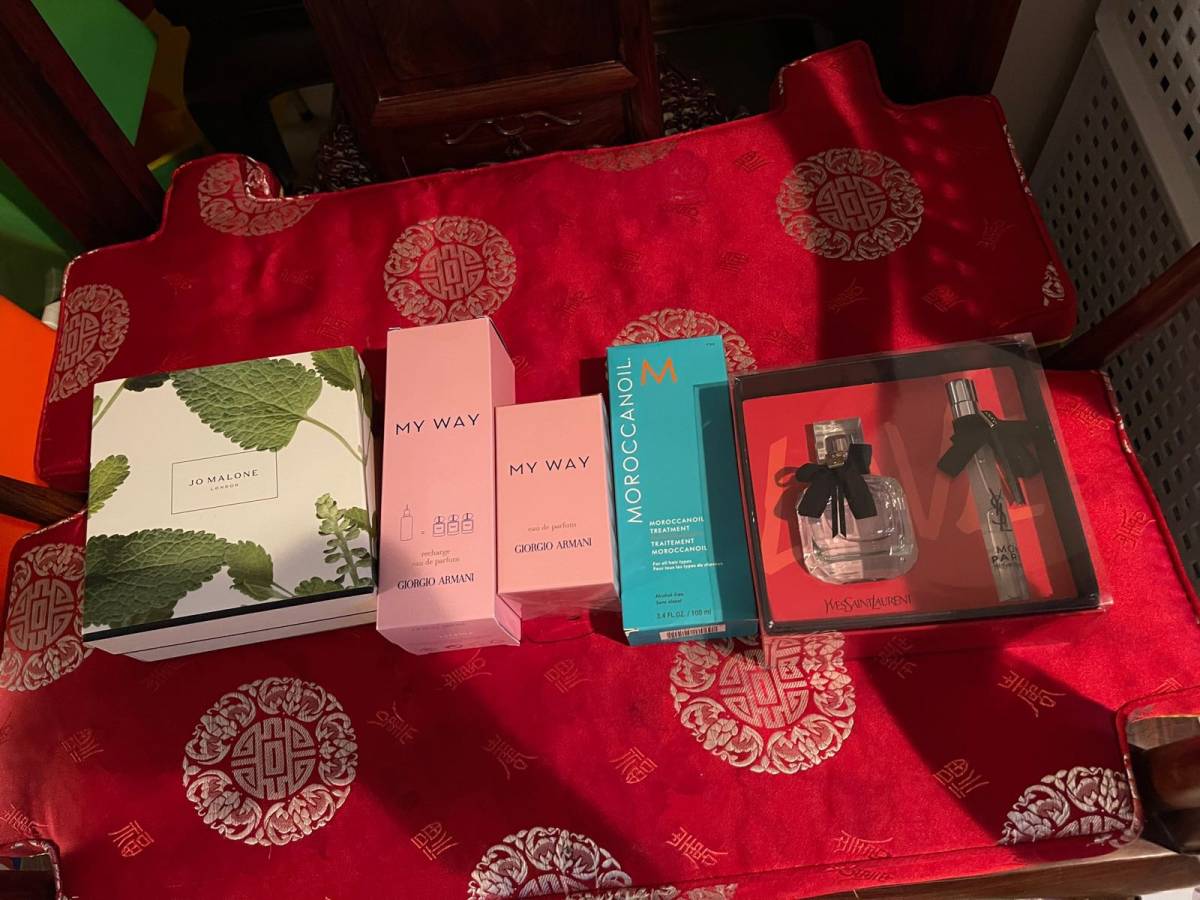 作为丝芙兰的忠实粉丝，真的是觉得简直太好买了！刚入手得时候赶