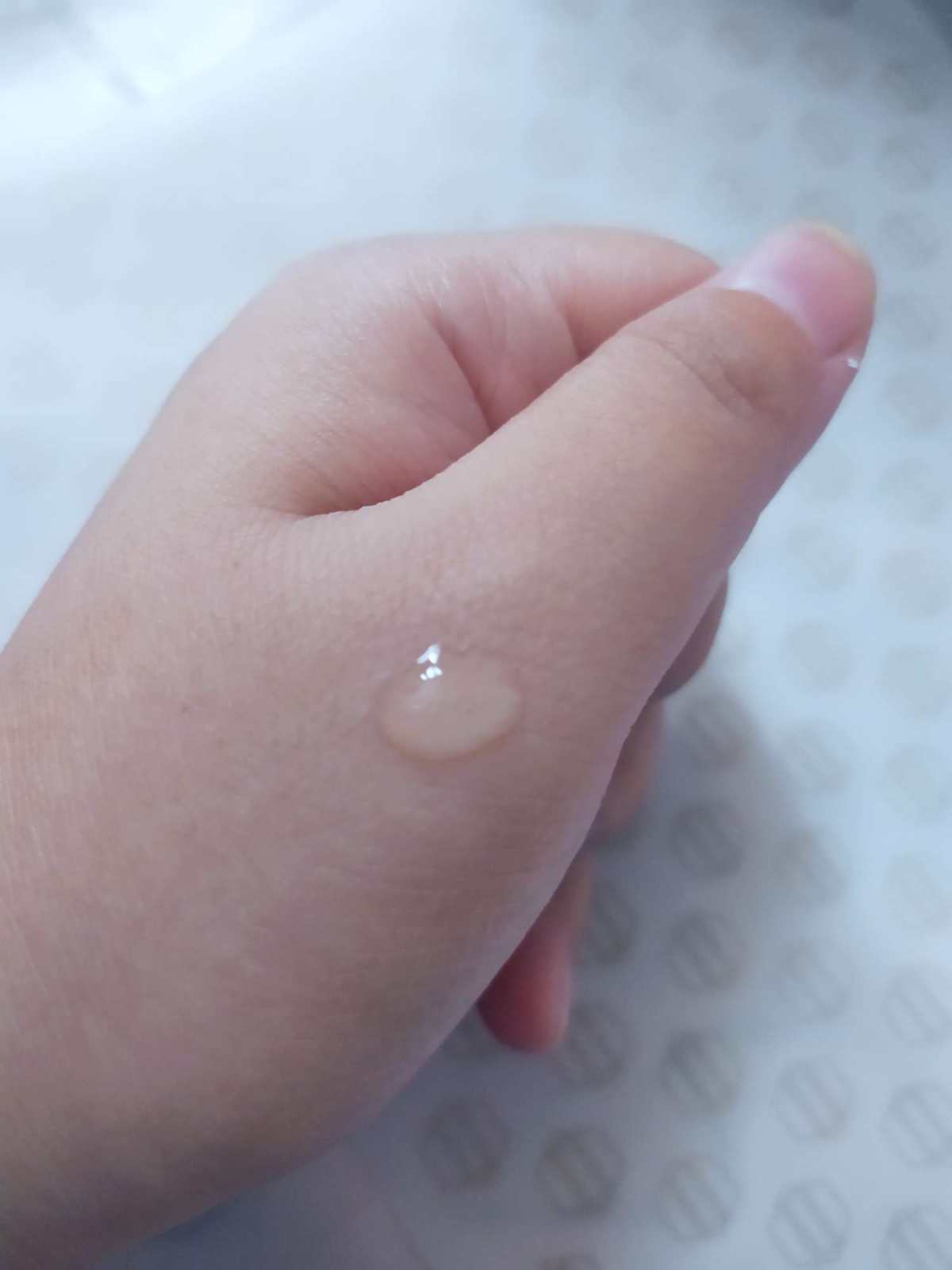 Bioeffect蓓欧菲是冰岛国宝级品牌，其最有名的就是这款