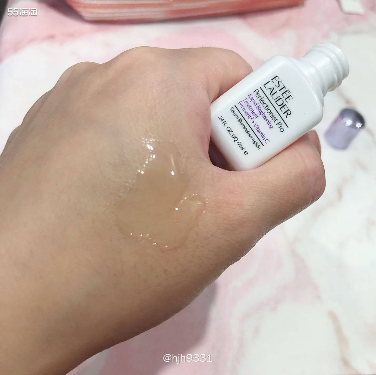 💞雅诗兰黛一直缺少的拳头产品。近年来，雅诗兰黛推出了“肌光