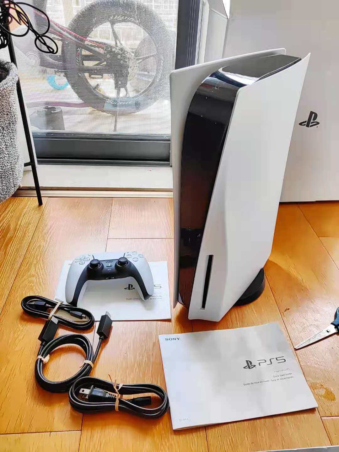 抢了半年多的PS5，终于抢到了。怀着激动的心情，上来晒个单，