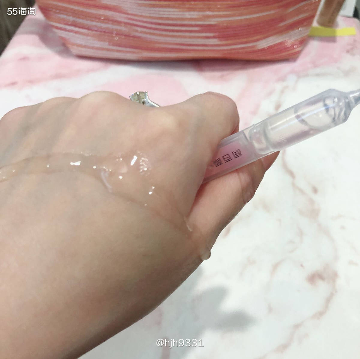 💞被疯狂安利的一个国产品牌精华，感觉一定要试一下！因为它的