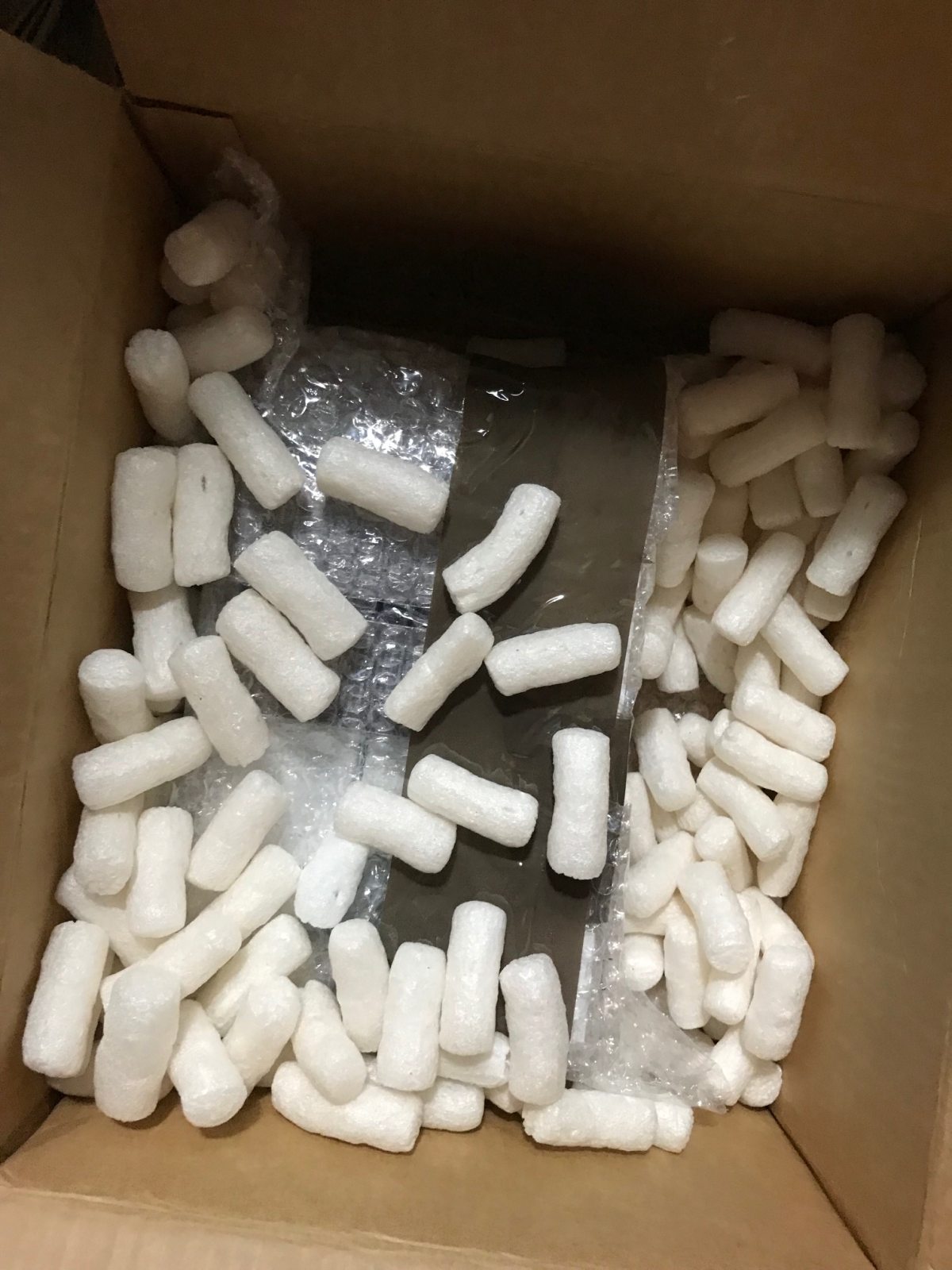 这批主要是菌菇水和修丽可套装 走的还是66转运，首饰护发类别
