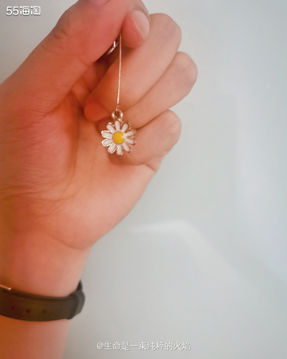 一周穿搭挑战之今天是黄色系的我 今天工作日，温度从20来度突