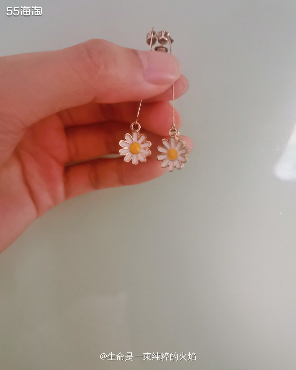 一周穿搭挑战之今天是黄色系的我 今天工作日，温度从20来度突