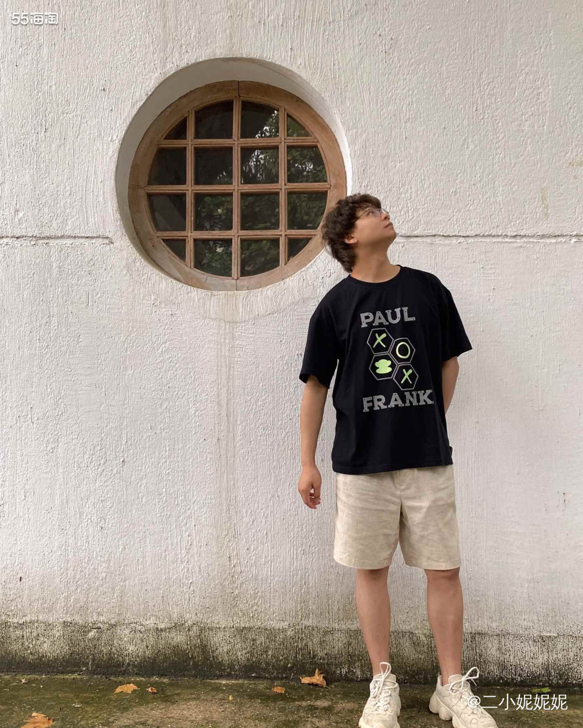 夏日穿搭情侣款怎么配？ 男生毕竟不能穿裙子 所以只能看向万能
