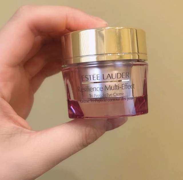 没加入海淘以前总觉得雅诗兰黛贵，但是自从去年加入海淘后，我觉