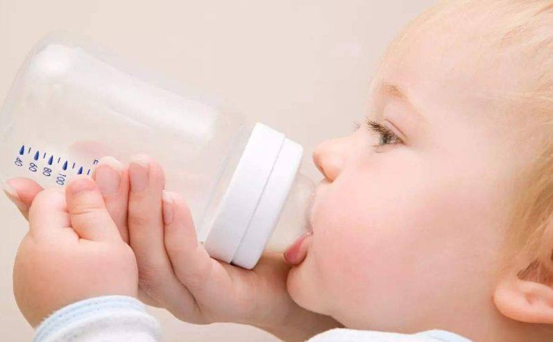 上期科普了一下宝宝奶粉怎么分段的问题，让新手妈妈可以了解一下