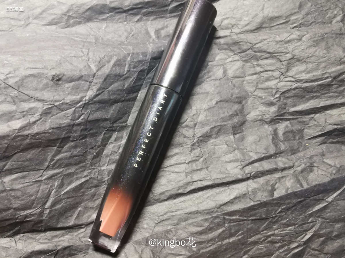 下午公司培训…中午随便涂了点粉底就出门了，天气好热。  今天