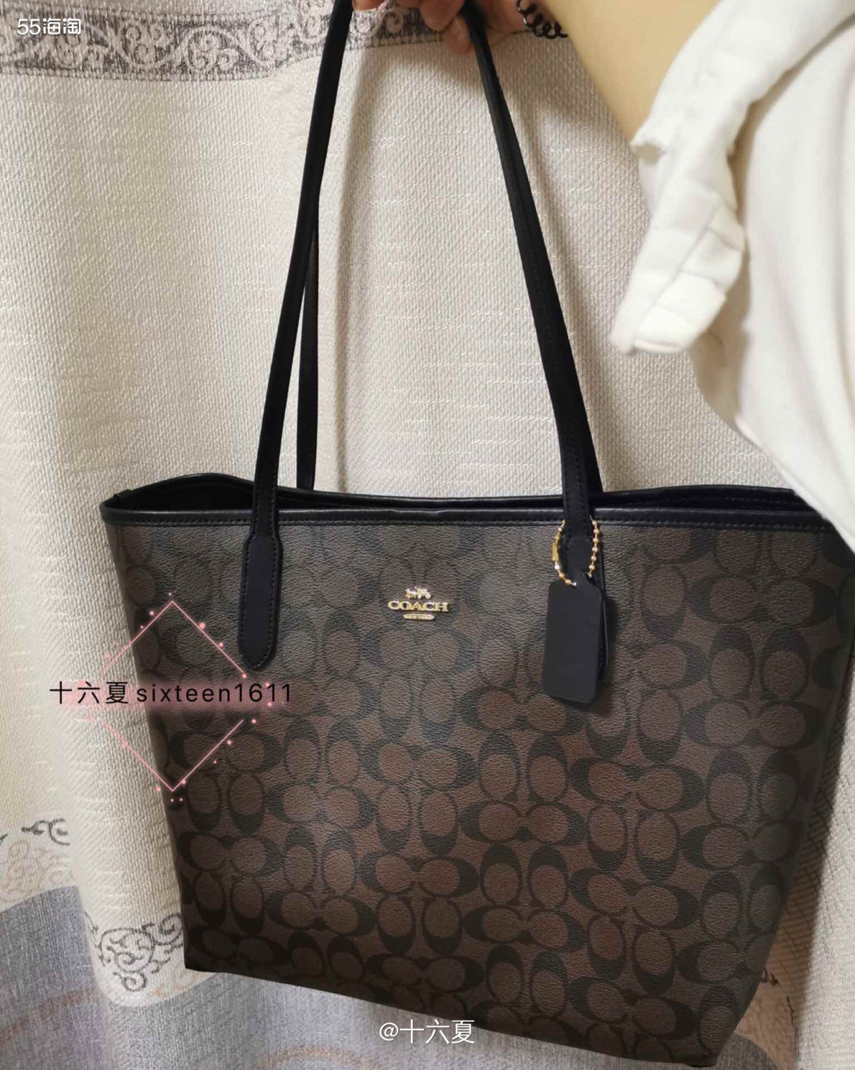 🌟这个托特包应该是奥莱家卖得最好的托特包～看这个款式可能大