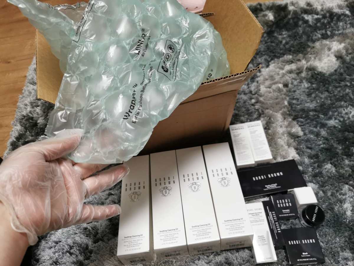BOBBI BROWN卸妆油确实很好用，尤其是秒乳化超级适合