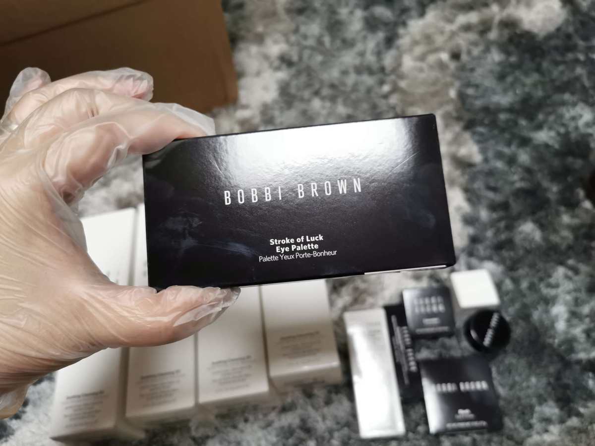 BOBBI BROWN卸妆油确实很好用，尤其是秒乳化超级适合