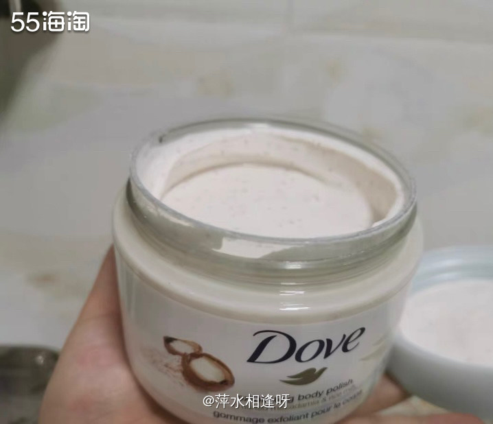 ✨多芬身体磨砂膏可以说是一款超级火爆的磨砂膏了，性价比超高。