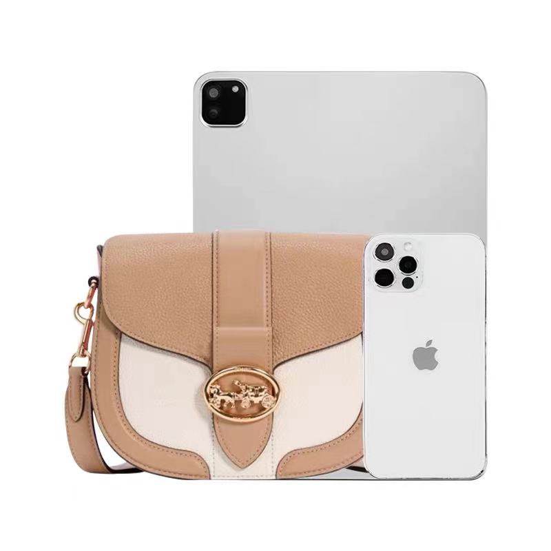 🌹购买网站：Coach Outlet  🌹购买物品：乔马