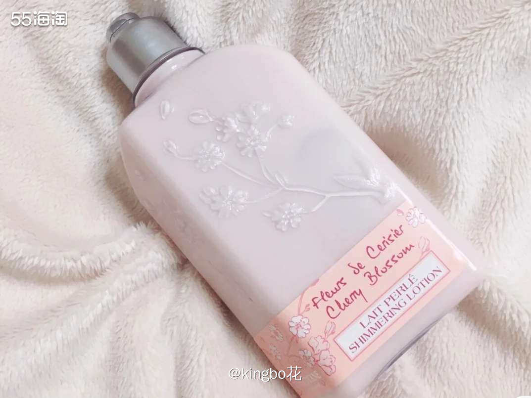▶️海外购必buy，欧舒丹樱花身体乳，涂完后自带闪光效果  