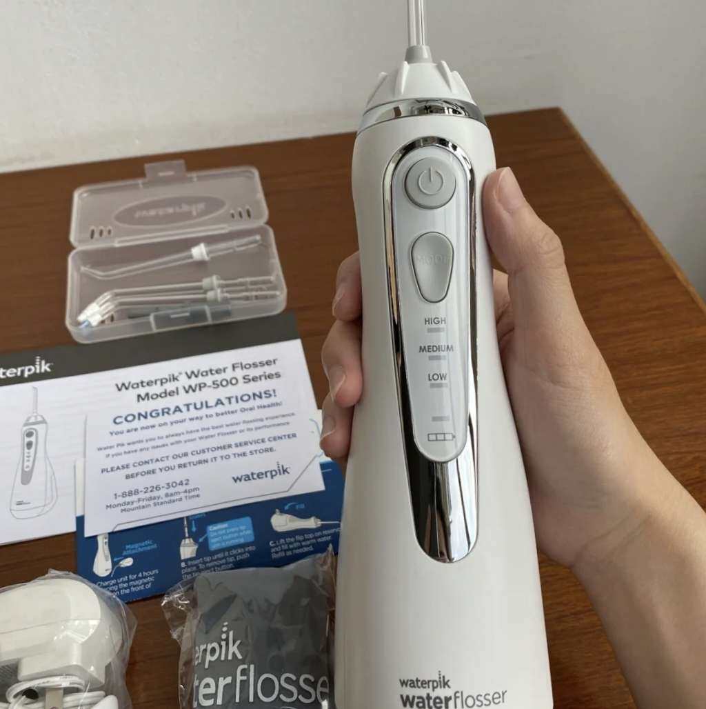 ⭕waterpik 洁碧 无绳水牙线，充电便携式冲洗器，适用