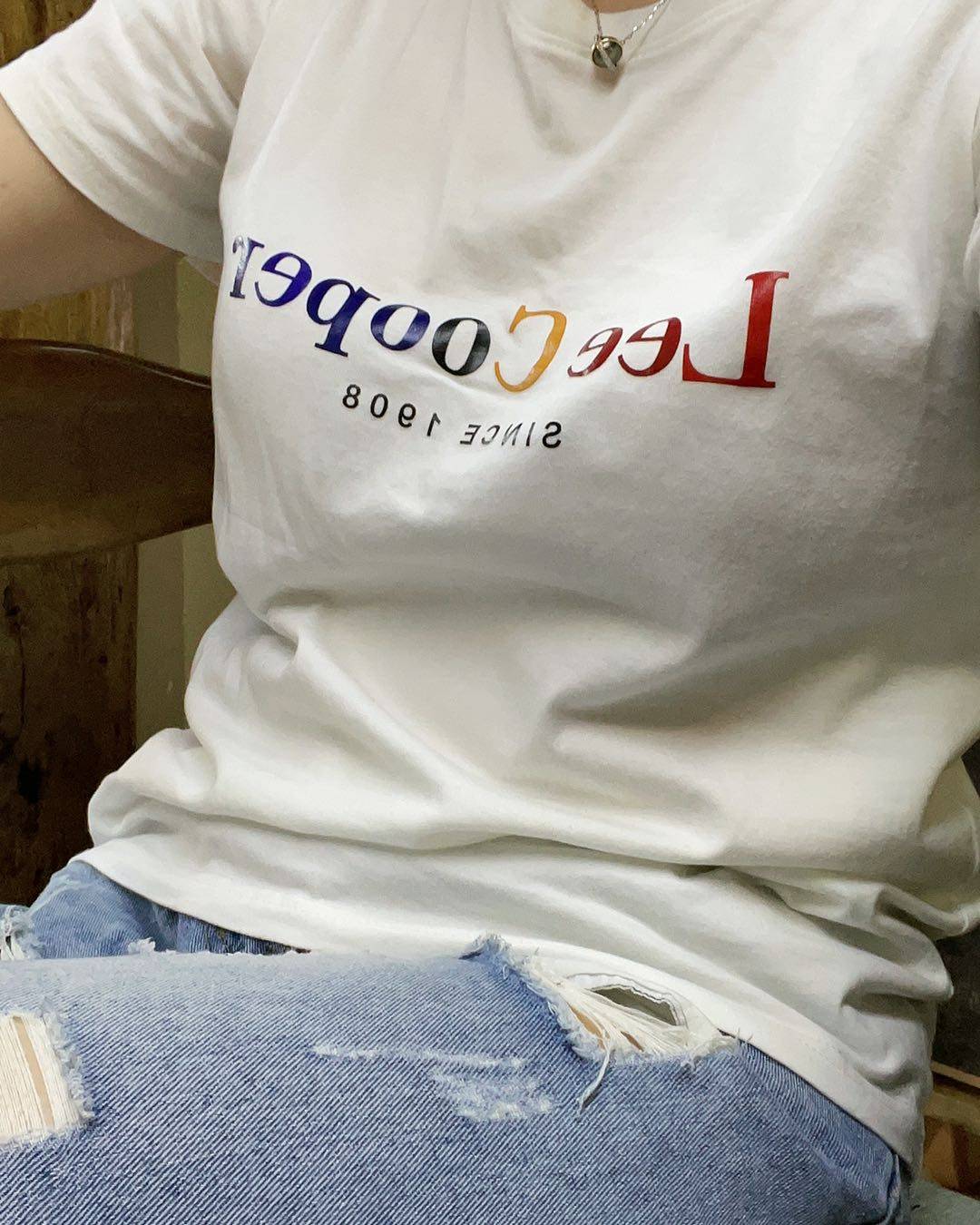 一周穿搭挑战NO.1  炎炎夏日就是要清爽，当然少不了白T和