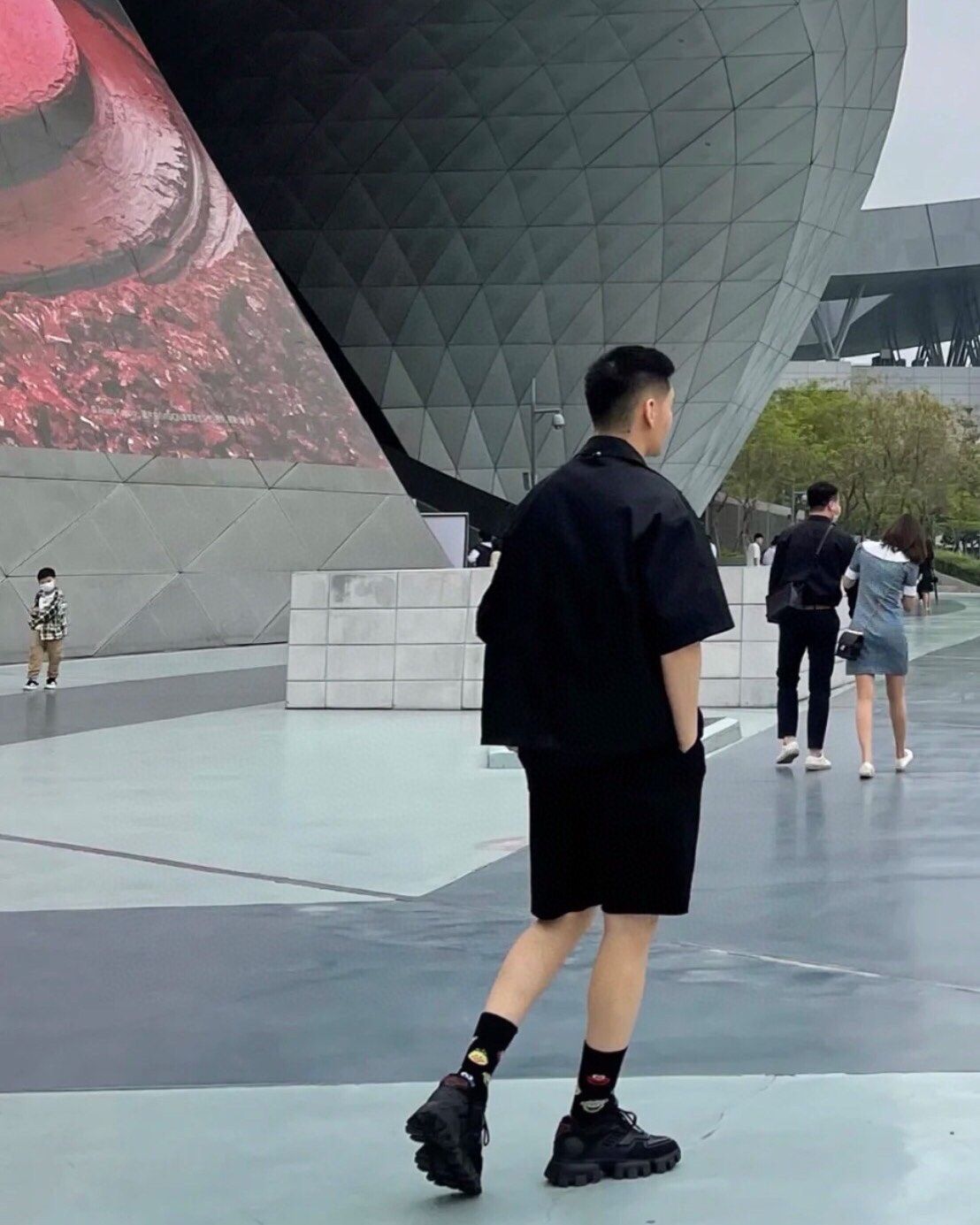 Prada普拉达PRA 工装尼龙短袖衬衫 普拉达铭牌工装衬衫
