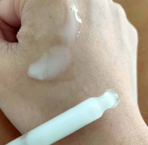 🌟欧莱雅的这款精华配方真的超级华丽，可谓是下足了本钱和科技