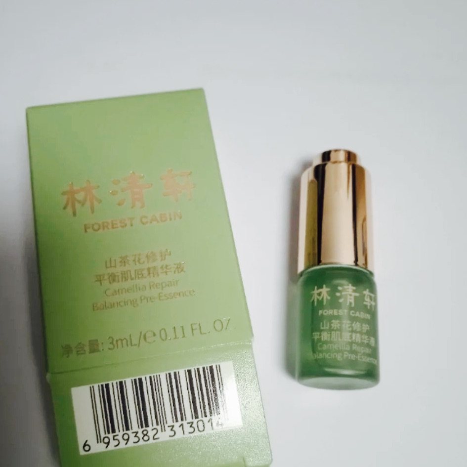 🌟林清玄的山茶花系列确实还不错，之前入手了左边这款精华油，