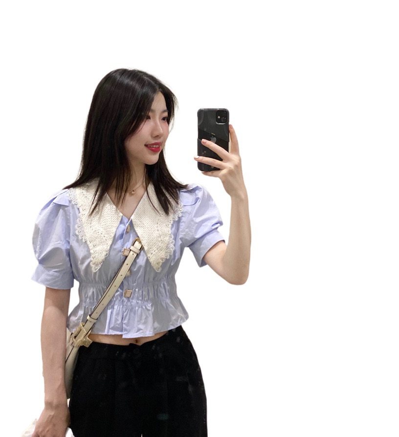 👕：蝴蝶领泡泡袖上衣 👖：黑色高腰西装裤  女生的衣服真